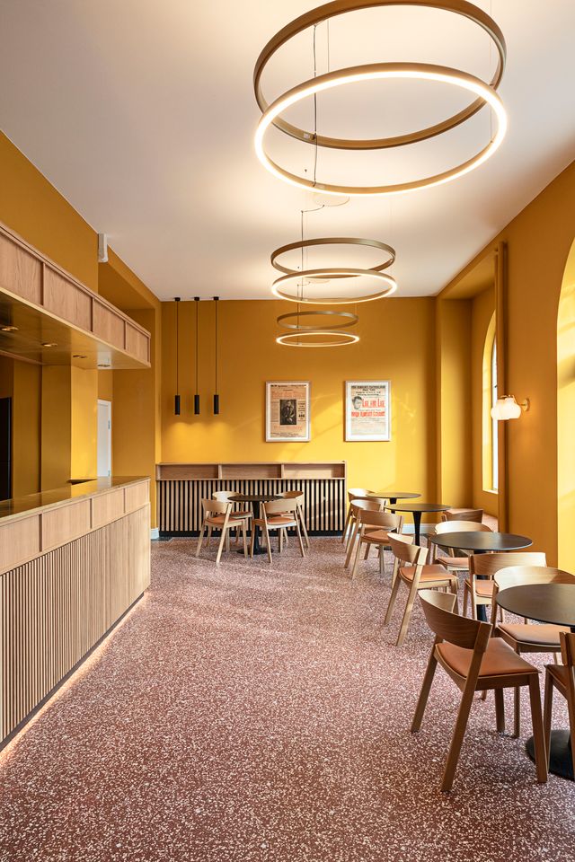 radiatorskjuler og bar i eg – snedkerløsning