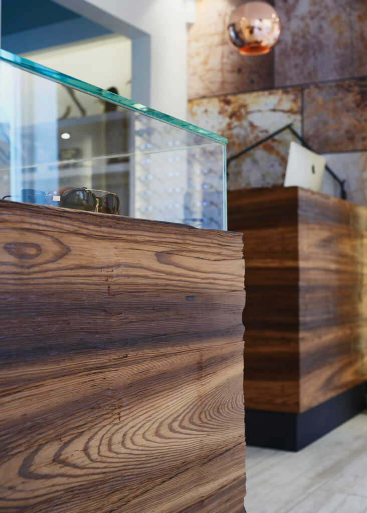 brillebutik ilkjær optiker butiksinventar