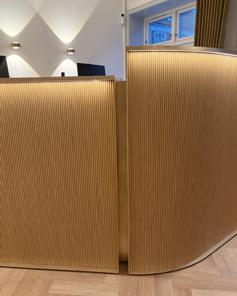 Tandlægerne Frederiksbjerg tandlægeskranke skranke